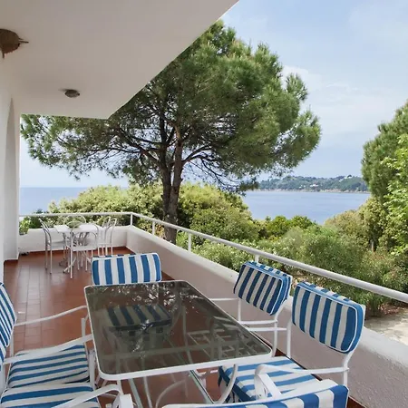 Azero Skiathos Kolios