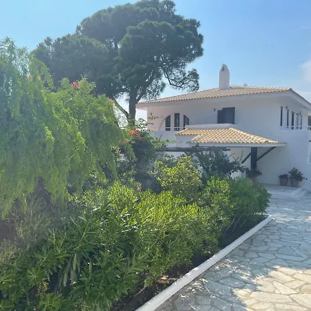 Azero Skiathos Villa